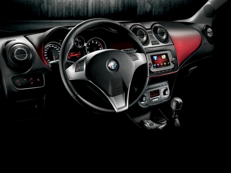 Панель приборов Alfa Romeo MiTo (955) 2013 года  (фото 25 из 29)